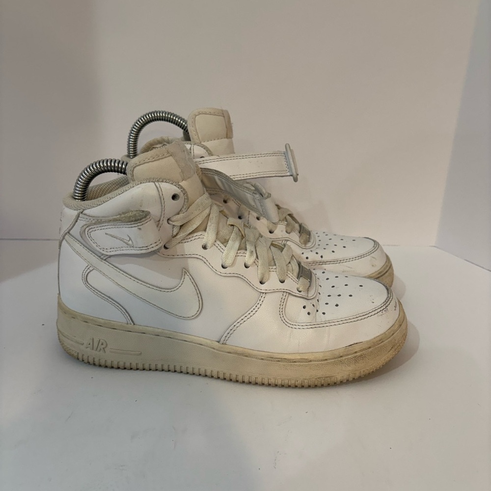Nike Air Force‎ 1 size 7.5